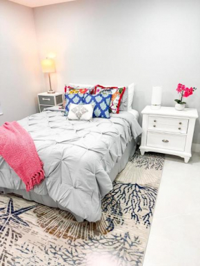 SH West Palm Beach 3 Bedroom PBI Airport Tropical Chic